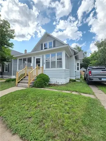 918 W King Street, Winona, MN 55987
