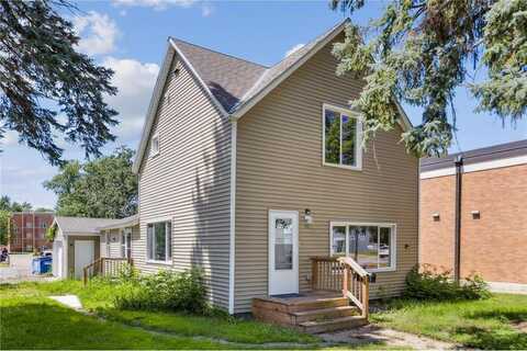 111 6th Avenue S, Princeton, MN 55371