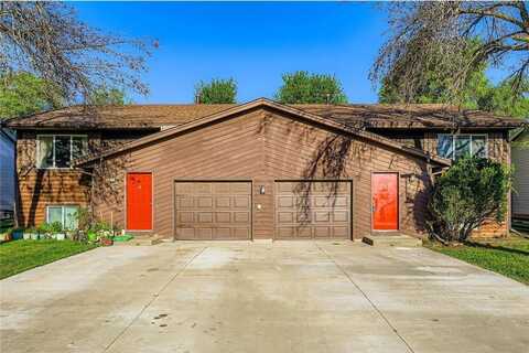 7933 Lee Avenue N, Brooklyn Park, MN 55443