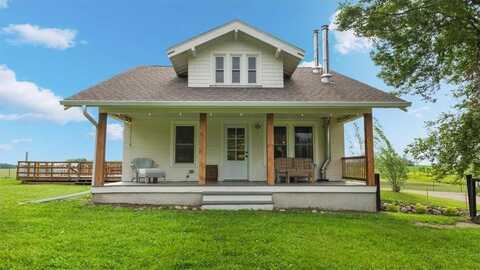 21038 Lace Avenue, Hutchinson, MN 55350