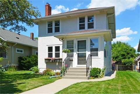 1387 Osceola Avenue, Saint Paul, MN 55105