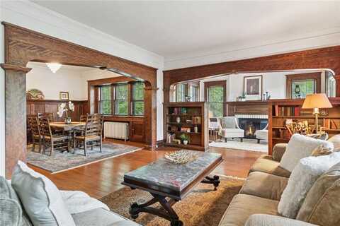925 Lincoln Avenue, Saint Paul, MN 55105