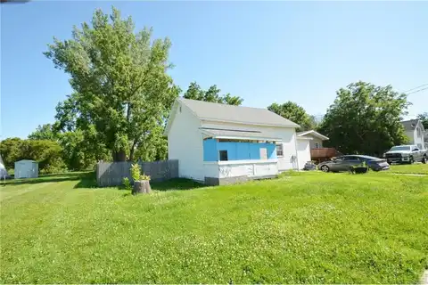 506 3rd Avenue SE, Dodge Center, MN 55927