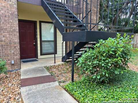 2542 Babcock Rd., San Antonio, TX 78229