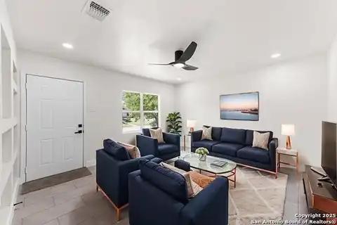 373 Kenmar Dr., San Antonio, TX 78220