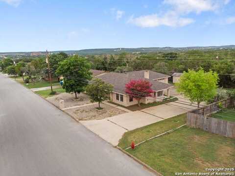 337 Mack Hollimon, Kerrville, TX 78028