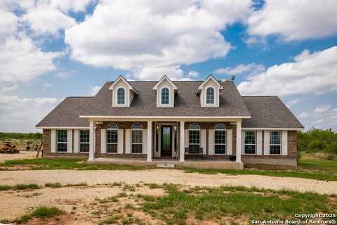1141 S County Road 337, Charlotte, TX 78011