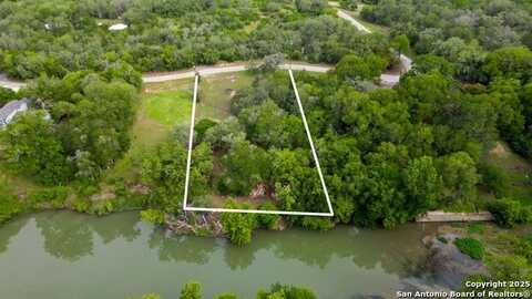 River Trl, Seguin, TX 78155