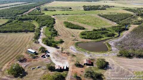 1775 county road 405, Karnes City, TX 78118