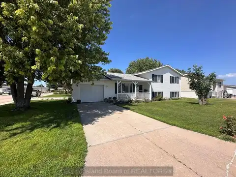 1104 E Hall Street, Grand Island, NE 68801