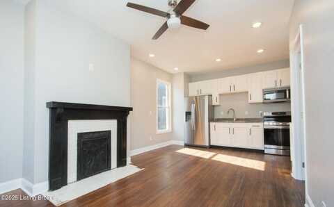 918 Ash St, Louisville, KY 40217