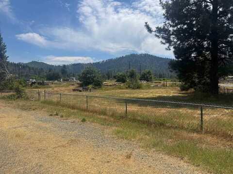 304 Indian Meadows Drive, Happy Camp, CA 96039