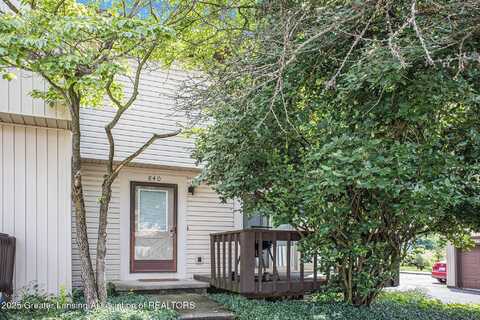 840 Armstrong Road, Lansing, MI 48911