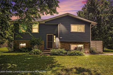 813 W Main Street, Grand Ledge, MI 48837