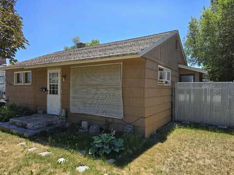 3004 E Nora Ave, Spokane, WA 99207