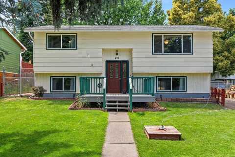 415 N Silver Lake Ave, Medical Lake, WA 99022