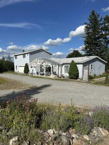 9307 N Harvard Rd, Newman Lake, WA 99025