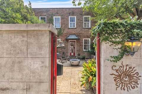 415 Price Street, Savannah, GA 31401