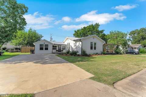 215 Paulus Street, Schulenburg, TX 78956