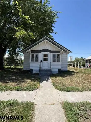 719 AVENUE B, Bayard, NE 69334