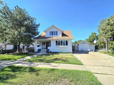 215 W Allard St, Glendive, MT 59330