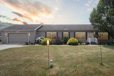 8272 N 850 E, New Carlisle, IN 46552