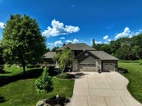 615 Fairway Circle, Jefferson, WI 53549