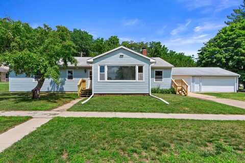 202 W 5th Street, Necedah, WI 54646