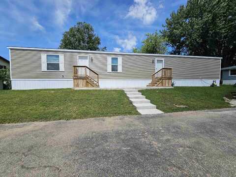 601 N Main Street, Fall River, WI 53932