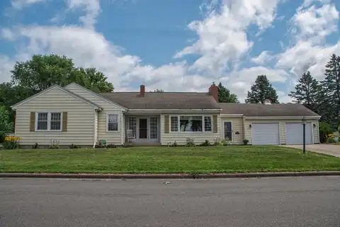 601 W Front Street, Cassville, WI 53806