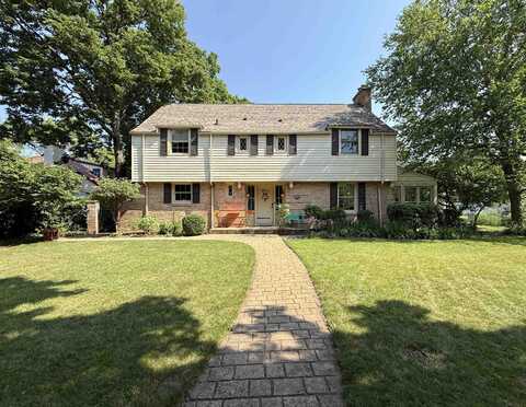 1801 Sherwood SW Drive, Beloit, WI 53511