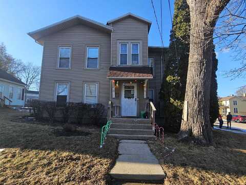 402 Ravine Street, Janesville, WI 53548