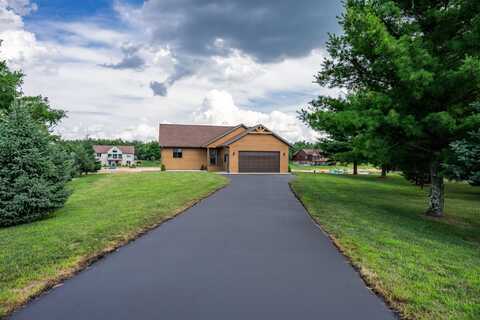 N7586 N Stone Gate Drive, New Lisbon, WI 53950