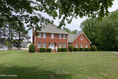 210 Castle Way, Winterville, NC 28590