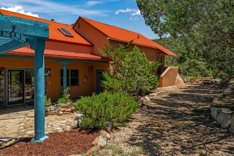 200 Ojo De La Vaca Road, Santa Fe, NM 87508