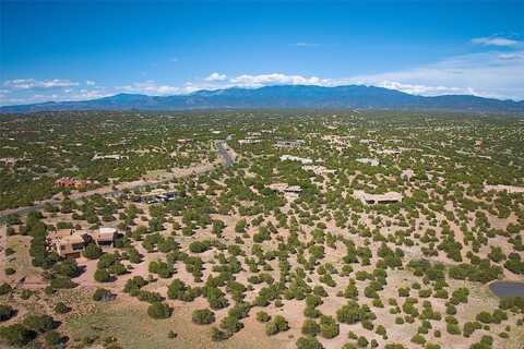 20 Arriba Circle, Santa Fe, NM 87506