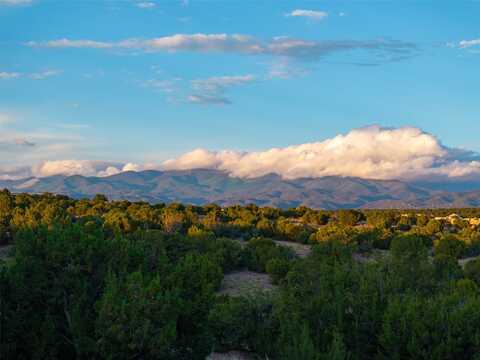 12 A Camino Barranca, Santa Fe, NM 87507