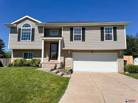 1400 Meadow Lark Court, Lincoln, NE 68521