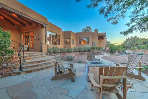 41 Dayflower Drive, Santa Fe, NM 87506