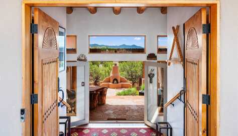 1702 Watchpoint, Santa Fe, NM 87507