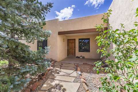 3 Juego Place, Santa Fe, NM 87508
