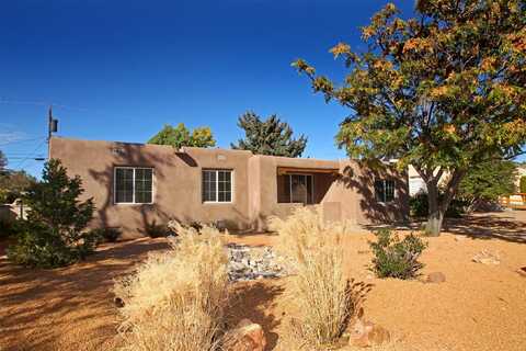 108 Sicomoro Street, Santa Fe, NM 87501