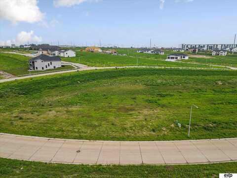 20044 V Street, Omaha, NE 68135