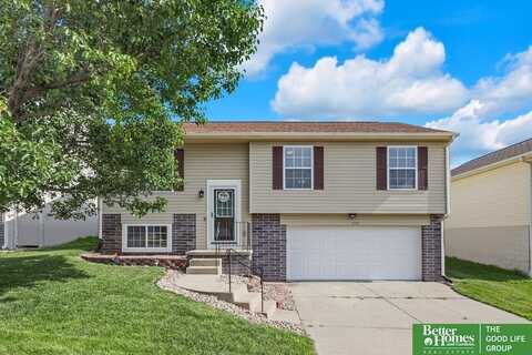 17817 Olive Street, Omaha, NE 68136