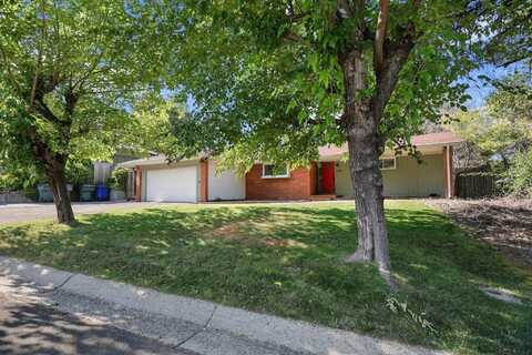 2920 Pioneer Drive, Redding, CA 96001