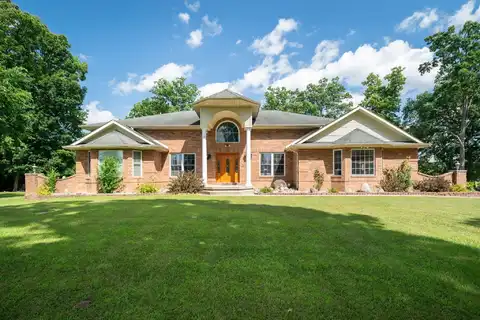 11605 Dunmaglas Drive, Bath, MI 48808