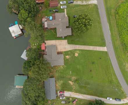 910 Co Rd 91, Rogersville, AL 35652