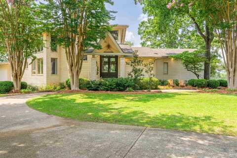 110 Holland Dr, Sheffield, AL 35660
