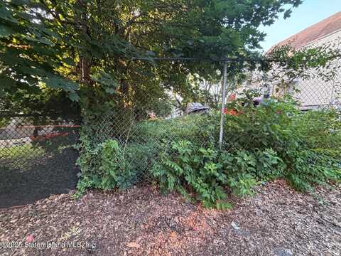 0 Layton Avenue, Staten Island, NY 10301