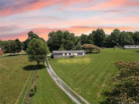 4827 S Slate Ford Road, Scottsburg, IN 47170